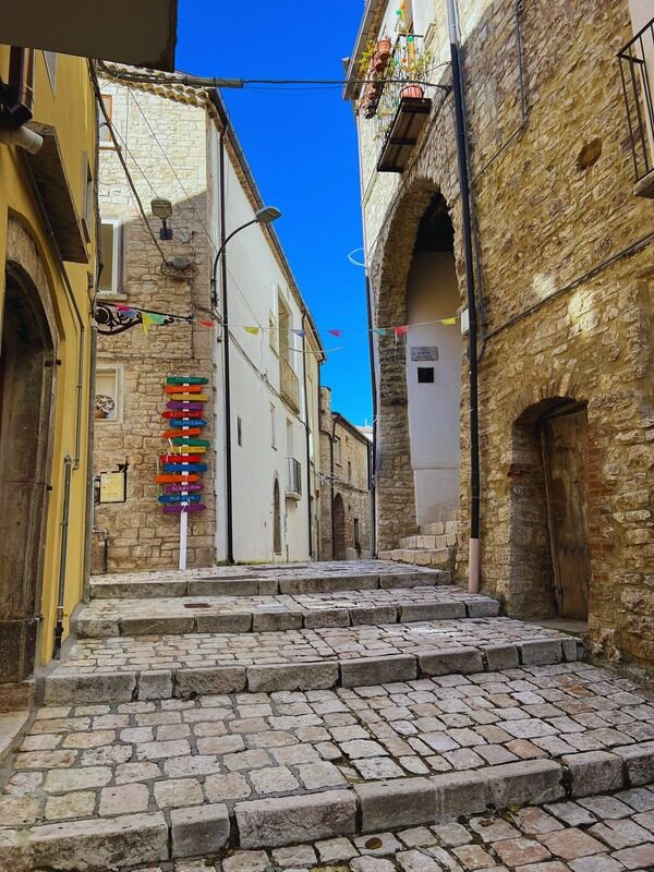 via marconi con vista su via porta da capo